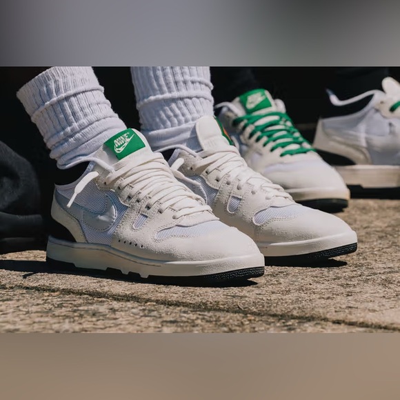 NIKE Attack SP x Social Status - Picture 2 of 8